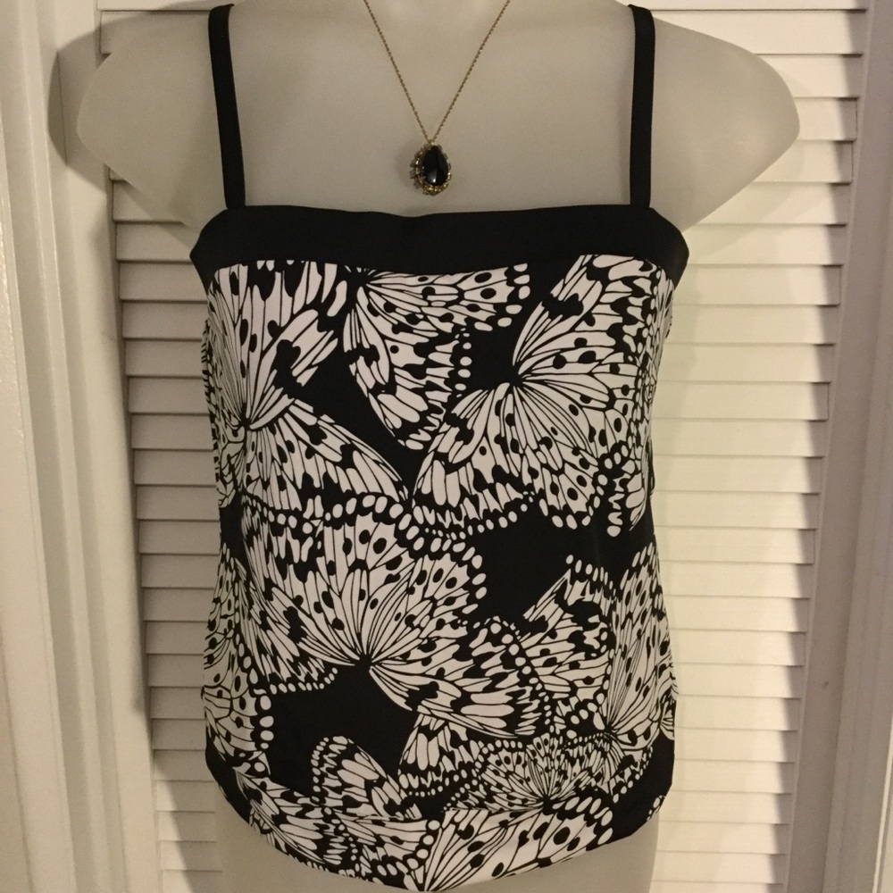 **SOLD** Chadwicks size 14 tankini top only. Black & white